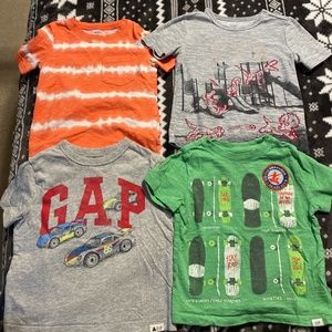 Boys 2t shirt lot